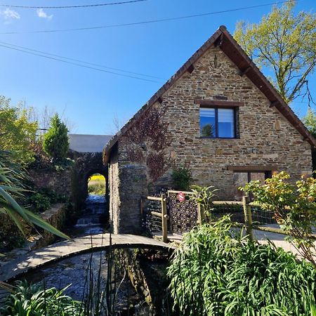 Ancien Moulin Pres D'Un Ruisseau Villa Sallen Buitenkant foto